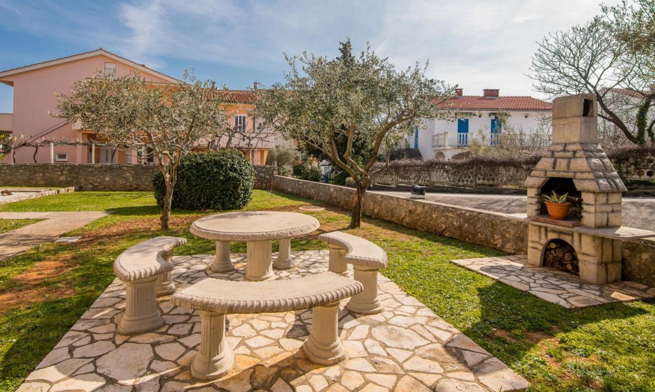Apartman Luxury Lure Krk Town Exterior photo
