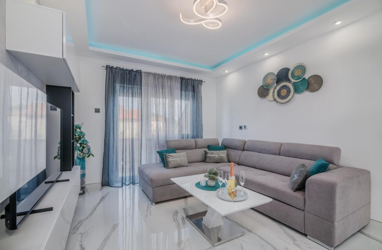 Apartman Luxury Lure Krk Town Exterior photo