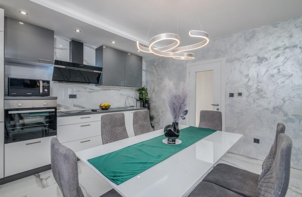 Apartman Luxury Lure Krk Town Exterior photo